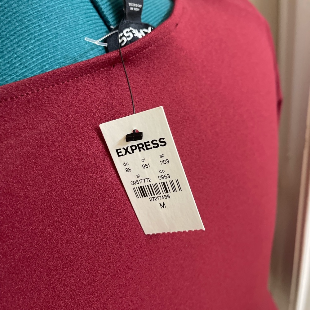 Express Ladies Top - Picture 8 of 9